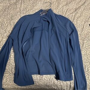 Lululemon define jacket size 10